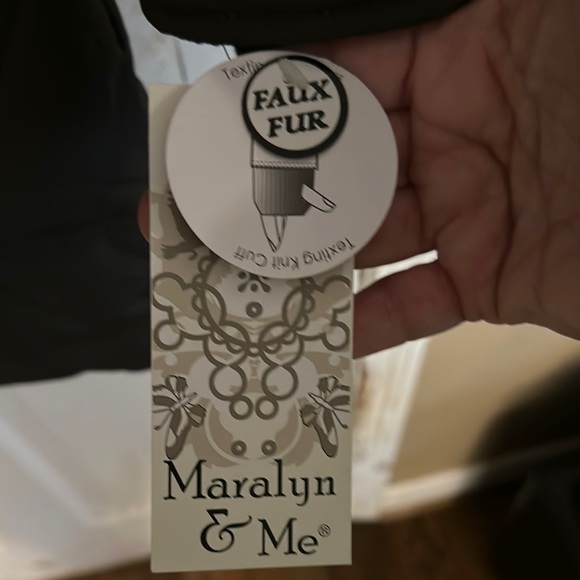 Maralyn & Me Green Puffer Coat - Picture 4 of 6